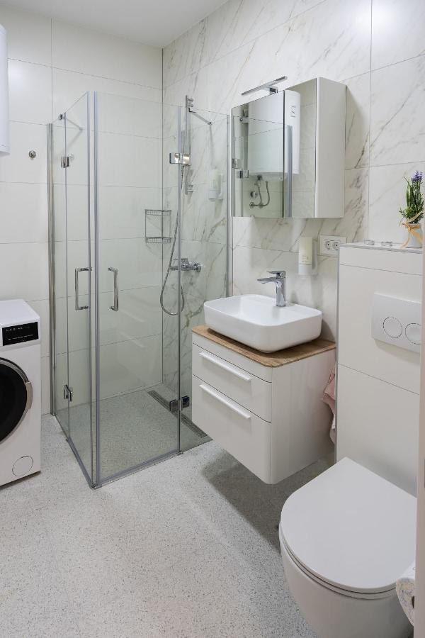 ליובוסקי Apartmani Centar מראה חיצוני תמונה