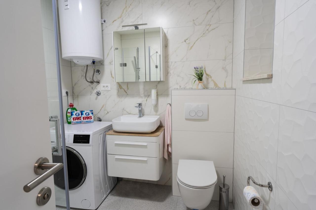 ליובוסקי Apartmani Centar מראה חיצוני תמונה