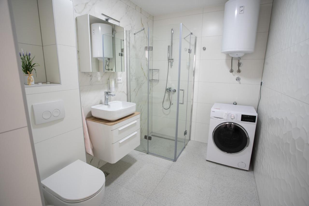 ליובוסקי Apartmani Centar מראה חיצוני תמונה