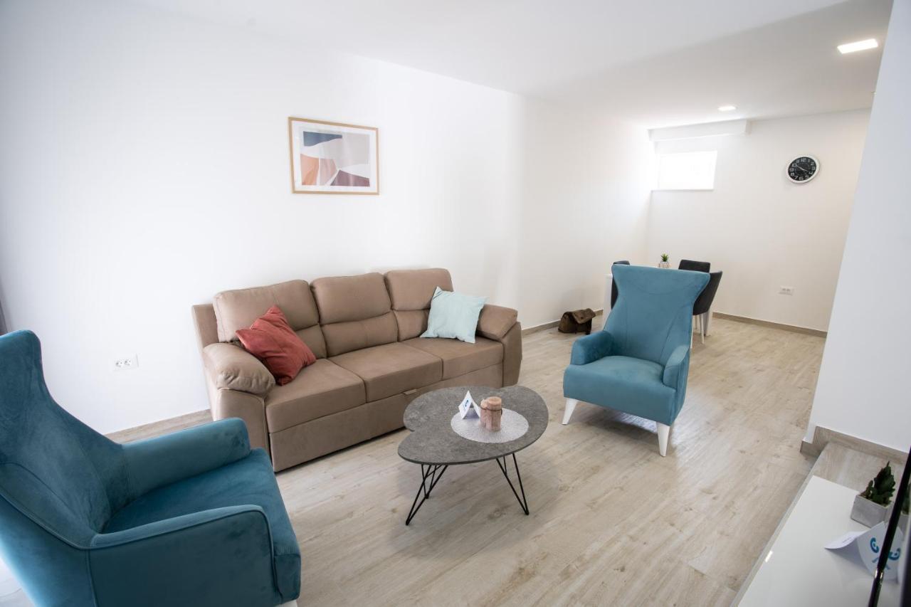 ליובוסקי Apartmani Centar מראה חיצוני תמונה