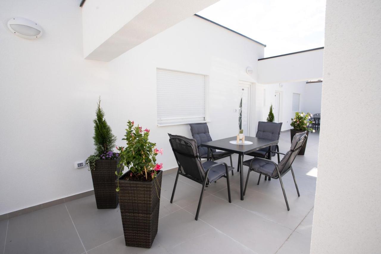 ליובוסקי Apartmani Centar מראה חיצוני תמונה