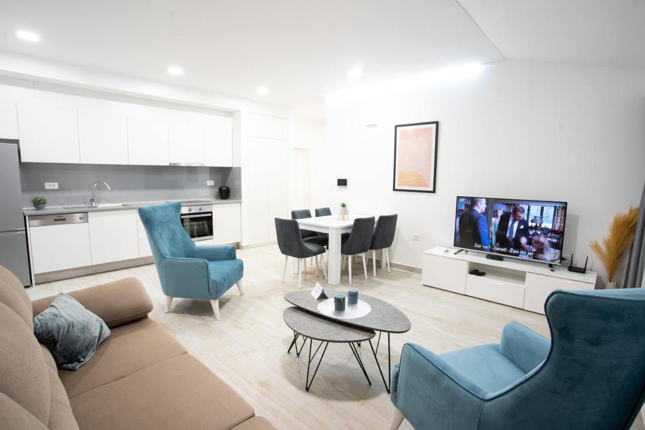 ליובוסקי Apartmani Centar מראה חיצוני תמונה