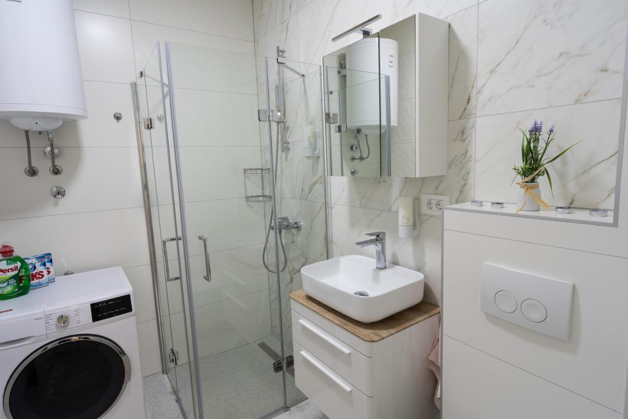 ליובוסקי Apartmani Centar מראה חיצוני תמונה